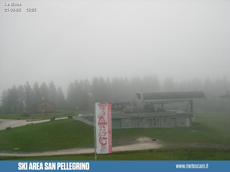 Passo San Pellegrino - arrivo cabinovia Le Buse